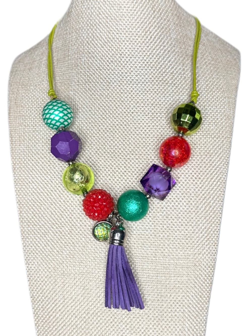 5/$25 😻 Colorful Retro Acrylic Beaded Necklace with Tassel